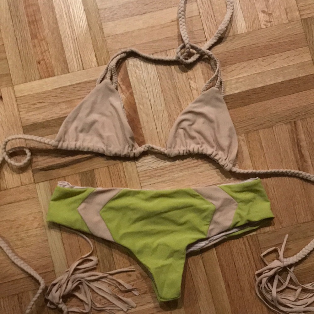 Acacia bikini